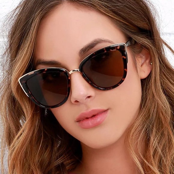 the boutique Accessories - Cat Eye Sunglasses Brown / Leopard Sunnies